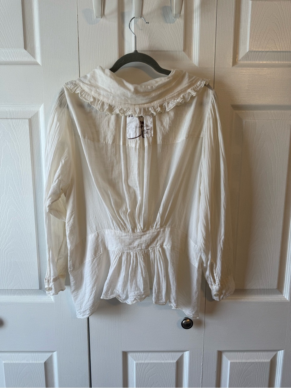 Magnolia Pearl Cream Ruffled Sailor Collar Button-Front Blouse - Picture 4 of 5
